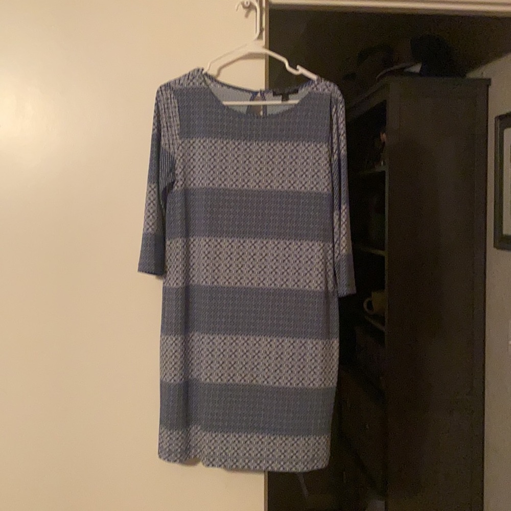 Dress - Picture 4 of 6